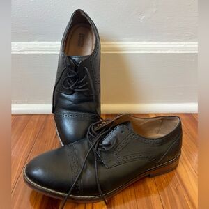 EUC Johnston & Murphy black genuine leather cap toe Oxford Boys Size 6